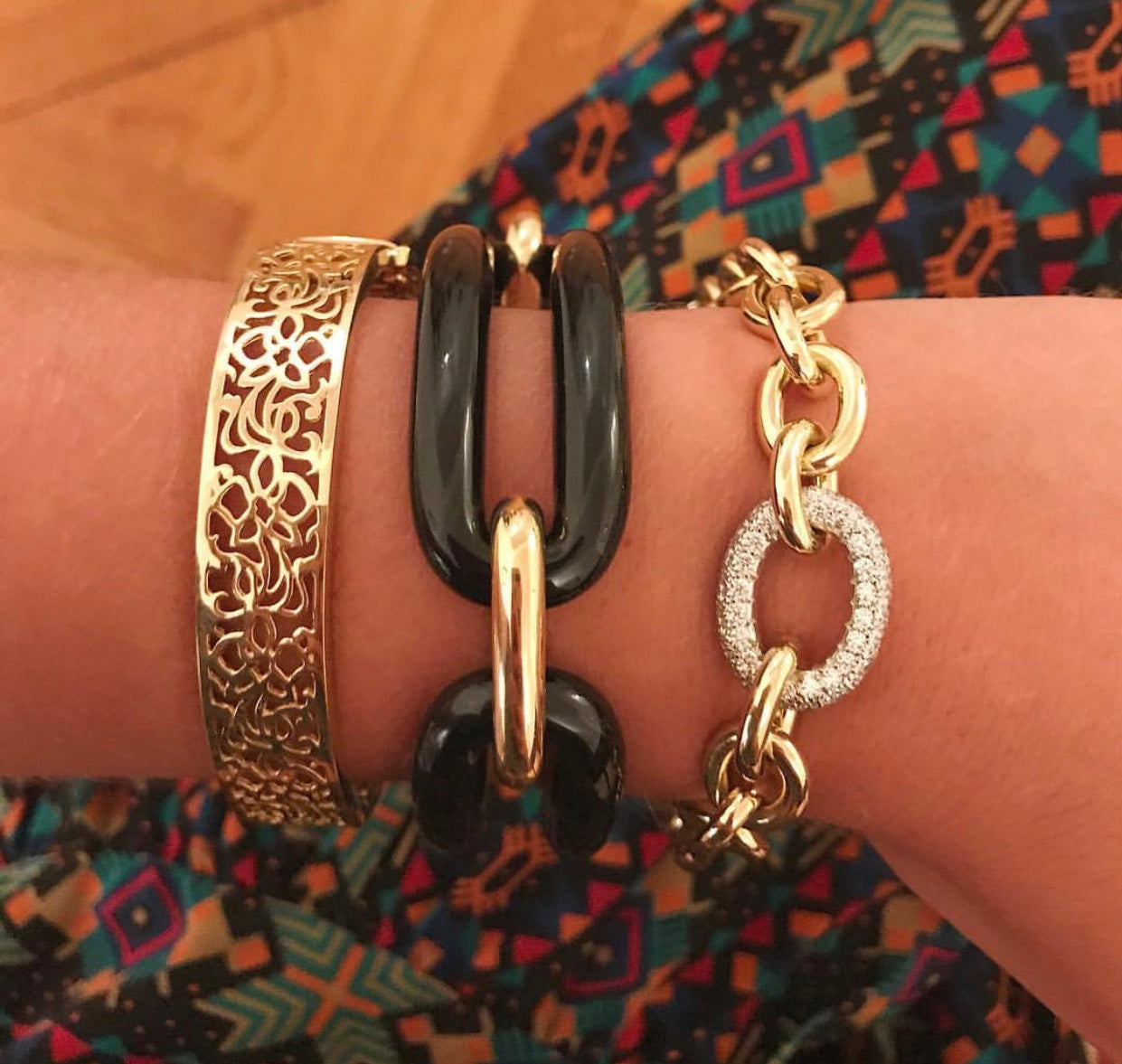 18kt Yellow Gold and Onyx Link Bracelet
