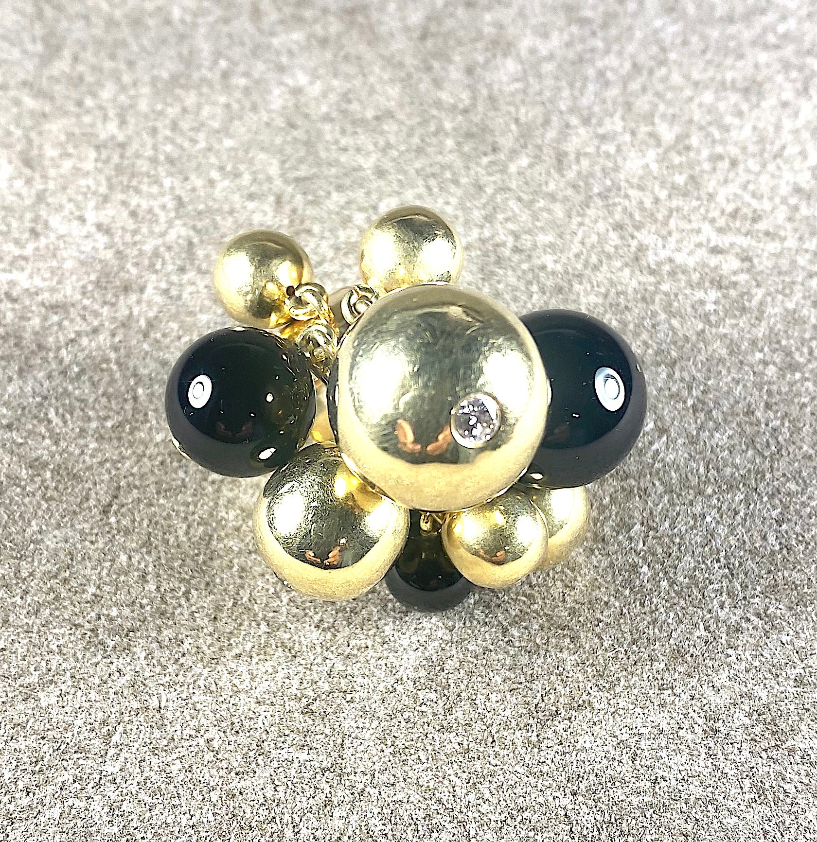18kt Yellow Gold and Onyx Tassel Ring with Diamonds